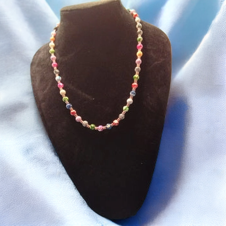 Multi color necklace